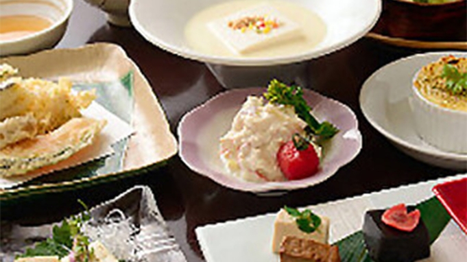 【豆八（まめはち）コース】豆腐・生麩など“京都ならでは”の食材を全9品で堪能♪≪2食付き≫